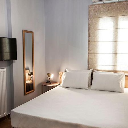 Pagrati Hilton Location Bentzi Family Suite 5 Athens Luaran gambar