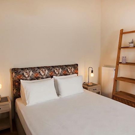 Pagrati Hilton Location Bentzi Family Suite 5 Athens Luaran gambar
