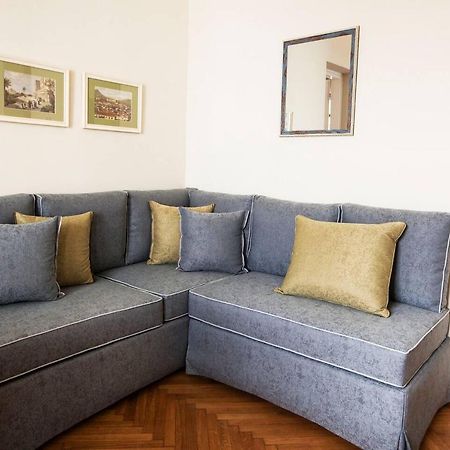 Pagrati Hilton Location Bentzi Family Suite 5 Athens Luaran gambar