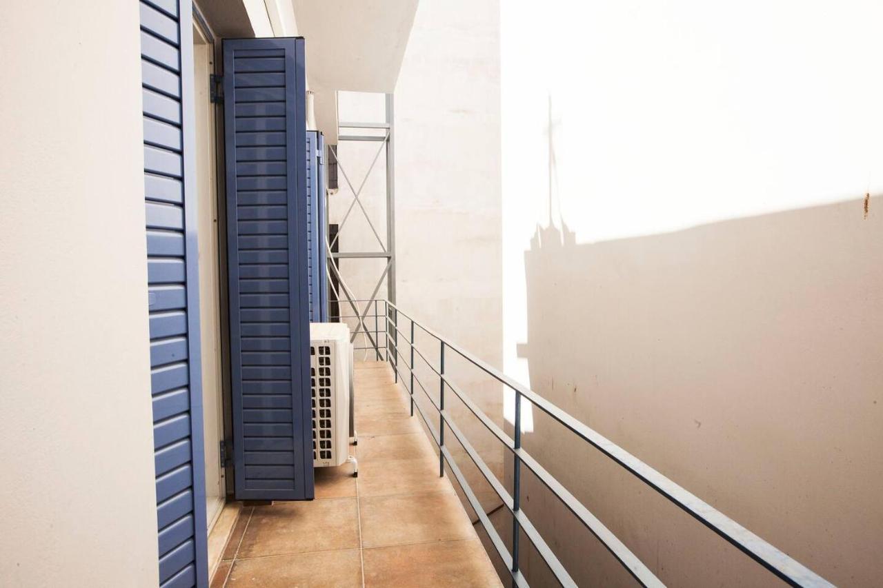 Pagrati Hilton Location Bentzi Family Suite 5 Athens Luaran gambar