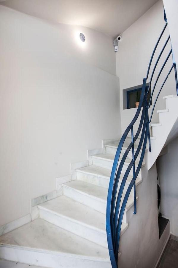 Pagrati Hilton Location Bentzi Family Suite 5 Athens Luaran gambar